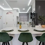 Apartment Calma House Aloha Gardens By Vps