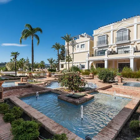 Calma House Aloha Gardens By Vps