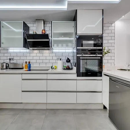 Calma House Aloha Gardens By Vps Apartment Marbella