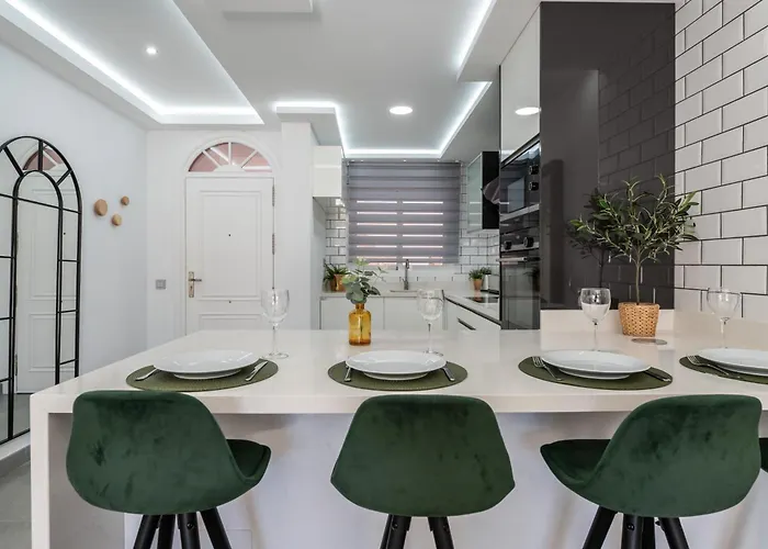 Апартаменты Calma House Aloha Gardens By Vps